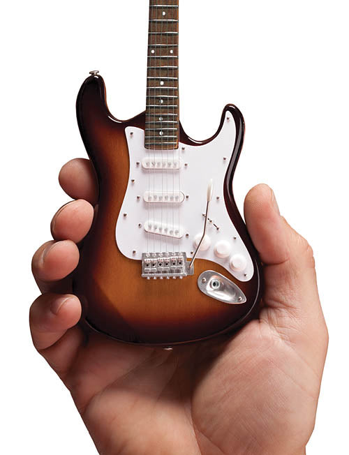 Fender™ Stratocaster™ – Classic Sunburst Finish