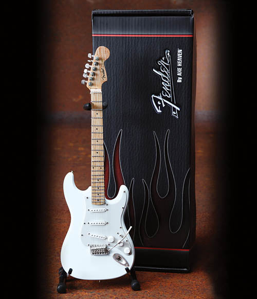 Fender™ Stratocaster™ – Olympic White Finish