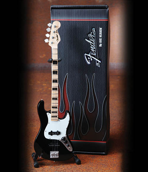 Fender™ Jazz Bass™ – Black Finish