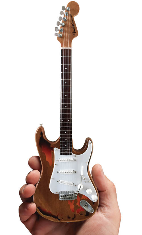 Fender™ Stratocaster™ – Aged Sunburst Distressed Finish