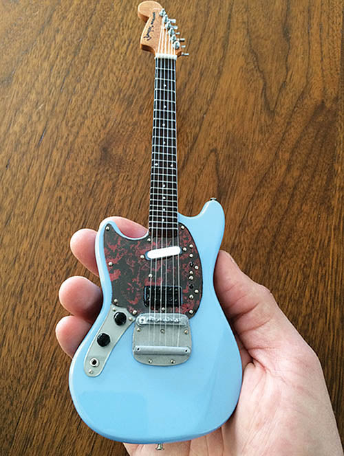 Fender™ Mustang Solid Blue Model