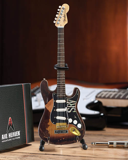 Fender™ Stratocaster™ – Classic Sunburst Finish